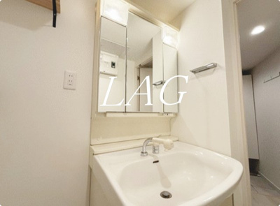 【洗面所】 | エバーグリーンパレス新宿 | 洗面台です。