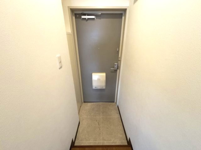 橋本マンションの玄関