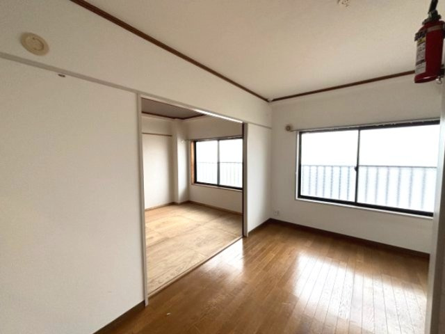 橋本マンションの居間・リビング