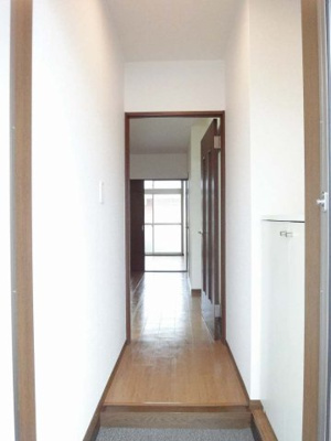 【玄関】 | ブルーベリーハウスＡ