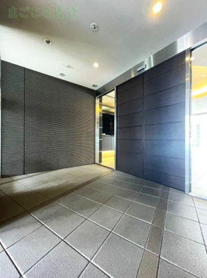 【エントランス】 | エステムプラザ難波WESTリバークロス