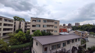 【展望】 | 前面はさえぎる高層ビルもなく、美しい青空の眺望が広がります