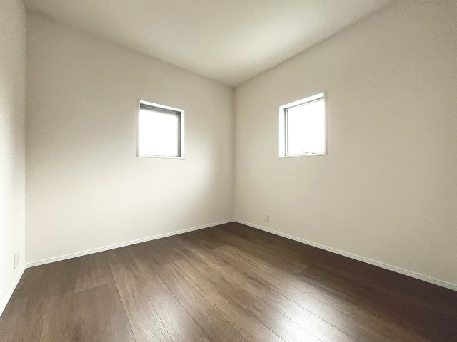 【子供部屋】 | 福岡市城南区樋井川4丁目第1　1号棟（全1棟）【仲介手数料無料・0円】 | 施工例。施工例は完成時と異なる場合があります。