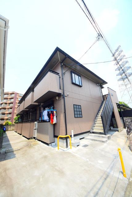 クレセント保土ヶ谷の外観