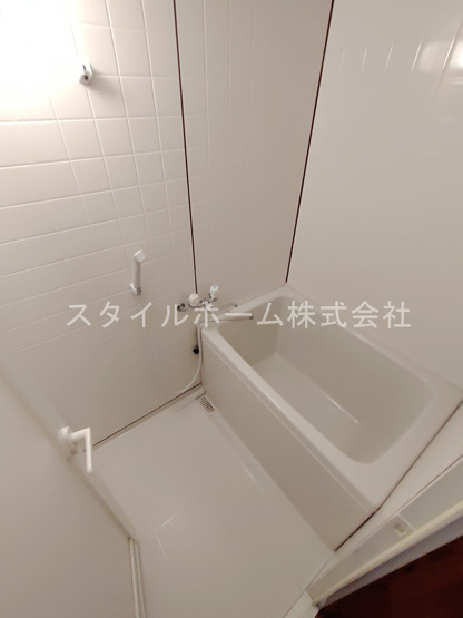 【浴室】 | セザンヌ大岩２ | イメージ写真です。