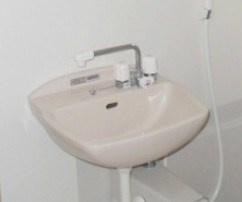 杉並区荻窪１丁目のアパートの洗面所