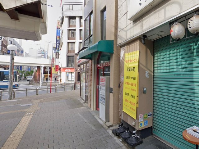 吉場ビルのエントランス