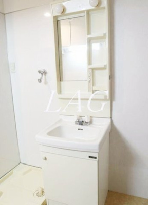 【洗面所】 | 関マンション | 洗面台です。