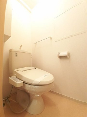 【トイレ】 | ベイリーフ　2LDKH2W | 落ち着いたトイレです