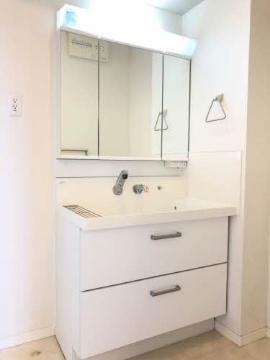 ラ・ルミエールエストの洗面所|洗面