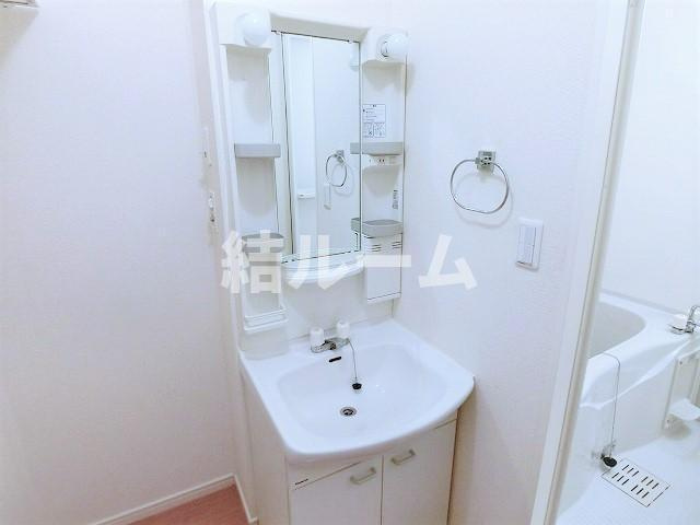 船橋市習志野台３丁目のアパートの洗面所