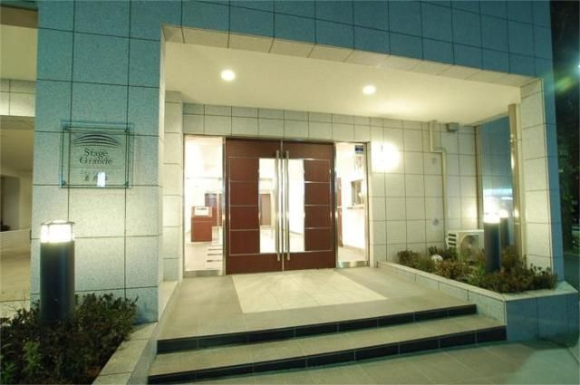 ステージグランデ茗荷谷のエントランス