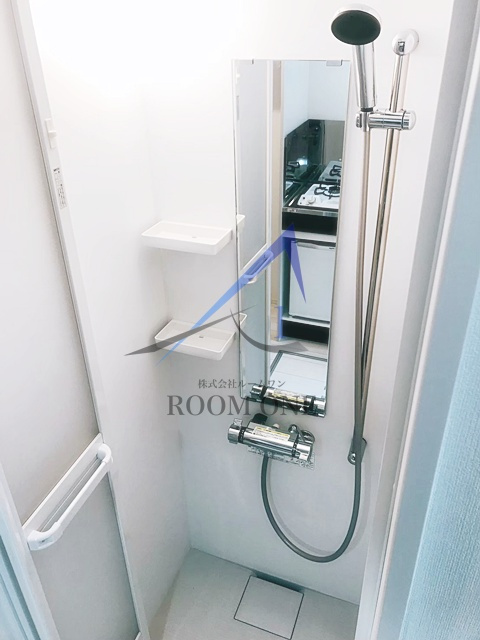 ハーモニーテラス北新宿Ⅲの浴室|シャワールームです。