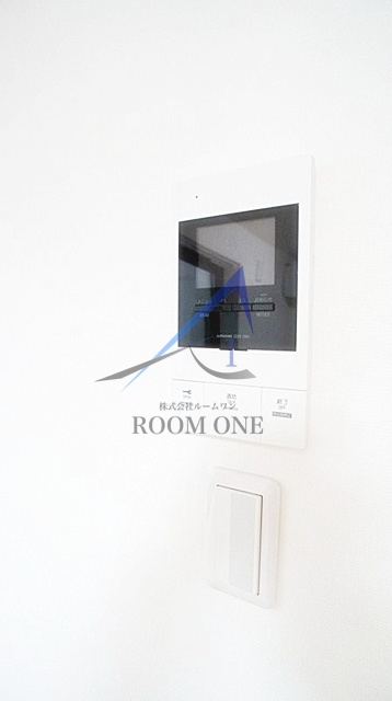 アステージ経堂のセキュリティ|モニター付きインターホンです。