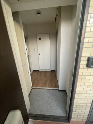 【玄関】 | ロイヤルメイゾン | 別のお部屋の写真です