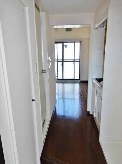 日神パレステージ御徒町の玄関