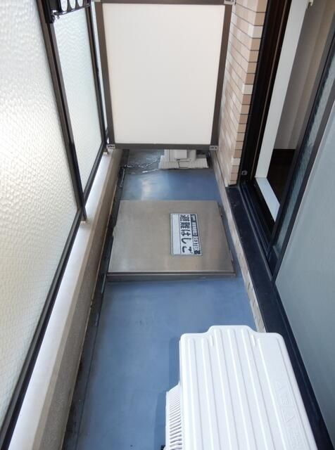 日神パレステージ御徒町のバルコニー