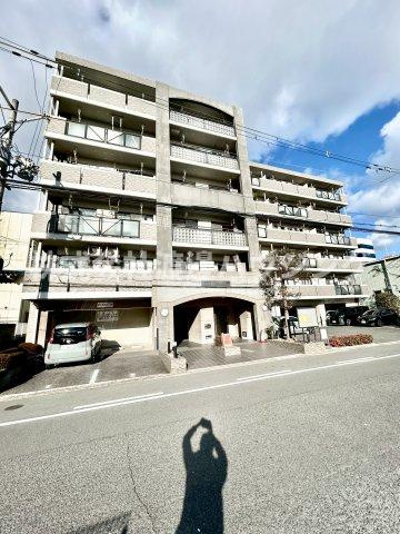 一力グランドマンションの外観