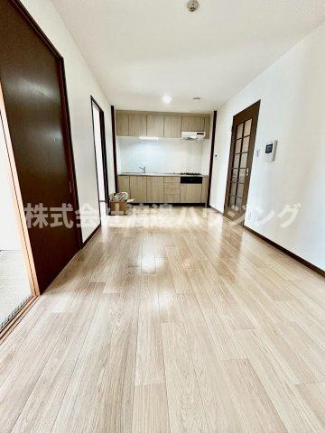 一力グランドマンションの居間・リビング