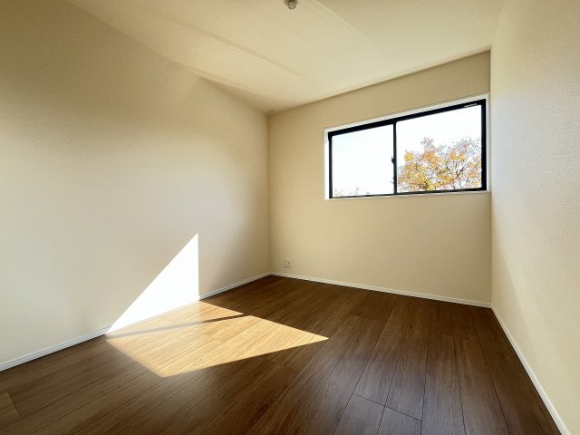 【子供部屋】 | 糟屋郡粕屋町柚須第2　1号棟（全1棟）【仲介手数料無料・0円】 | 施工例。施工例は完成時と異なる場合があります。