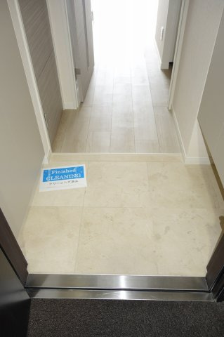 エスティメゾン王子の玄関