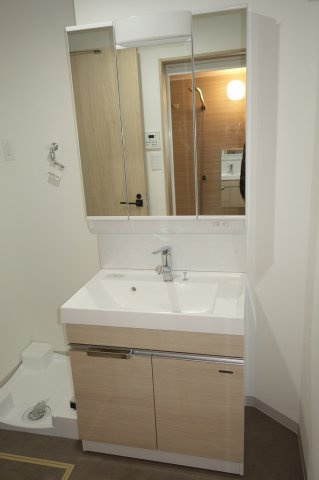 JYUMOKU尾久の洗面所