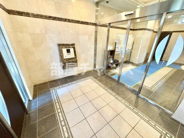 プレサンス名古屋STATIONザ・シティのエントランス