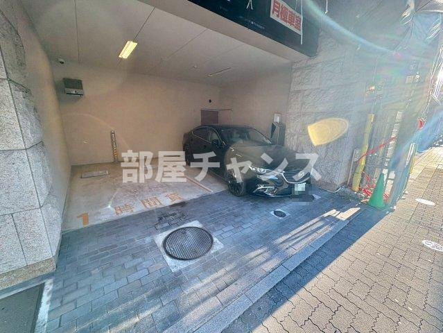 プレサンス名古屋STATIONザ・シティの駐車場