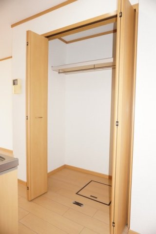 メゾン・ジュネスの収納|大きなスペースがあり、収納には困りません