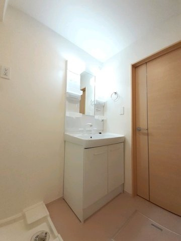 コッティ　クワハラⅡの洗面所|コンパクトで使いやすい洗面所