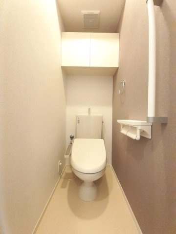 グランデール　Ａのトイレ|ゆったりとした空間のトイレです