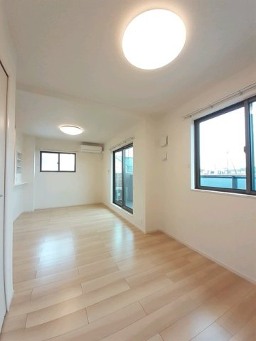 グランデール　Ａの居間・リビング|おしゃれな居間です