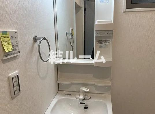 板橋区前野町４丁目のアパートの洗面所