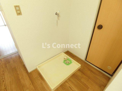 【設備】 | ハイランド西勝山 | 室内洗濯機置き場には排水パン付き。