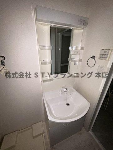 仲介手数料０円！カンピオーネ御器所通の独立洗面台