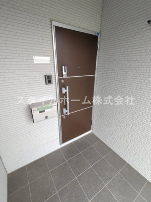 【玄関】 | ルチアーノ | イメージ写真です。