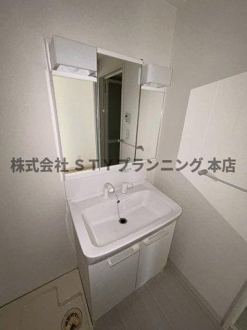 仲介手数料０円！GRANDUKE鶴舞の独立洗面台