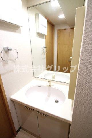 ライオンズプラザ横浜サウスステージの独立洗面台