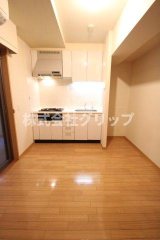 ライオンズプラザ横浜サウスステージの居間・リビング