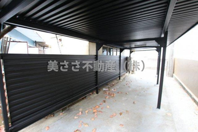 【その他共用部分】 | カリフォルニアリバー | スタイリッシュな広めの駐輪場。バイクも相談ください