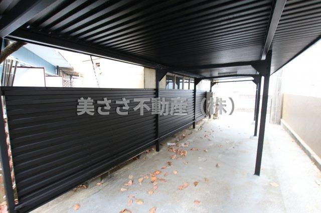 【その他共用部分】 | カリフォルニアリバー | スタイリッシュな広めの駐輪場。バイクも相談ください