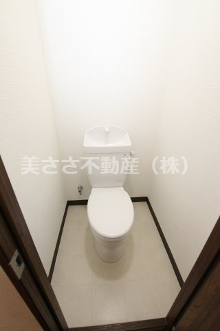 【トイレ】 | カリフォルニアリバー | トイレ別にあります