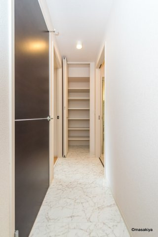 サニーサイドコートの玄関