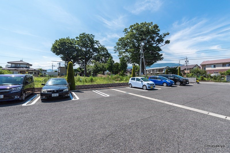 プライマリーコートの駐車場|駐車場