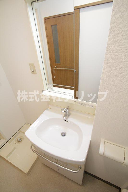 グリフィン新横浜・参番館の独立洗面台