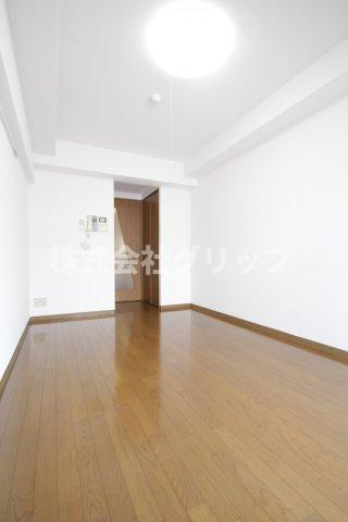 グリフィン新横浜・参番館の洋室