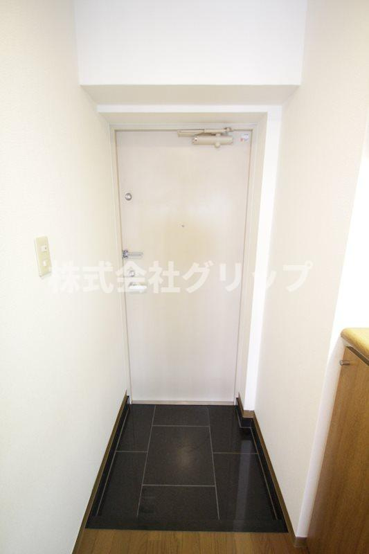 グリフィン新横浜・参番館の玄関