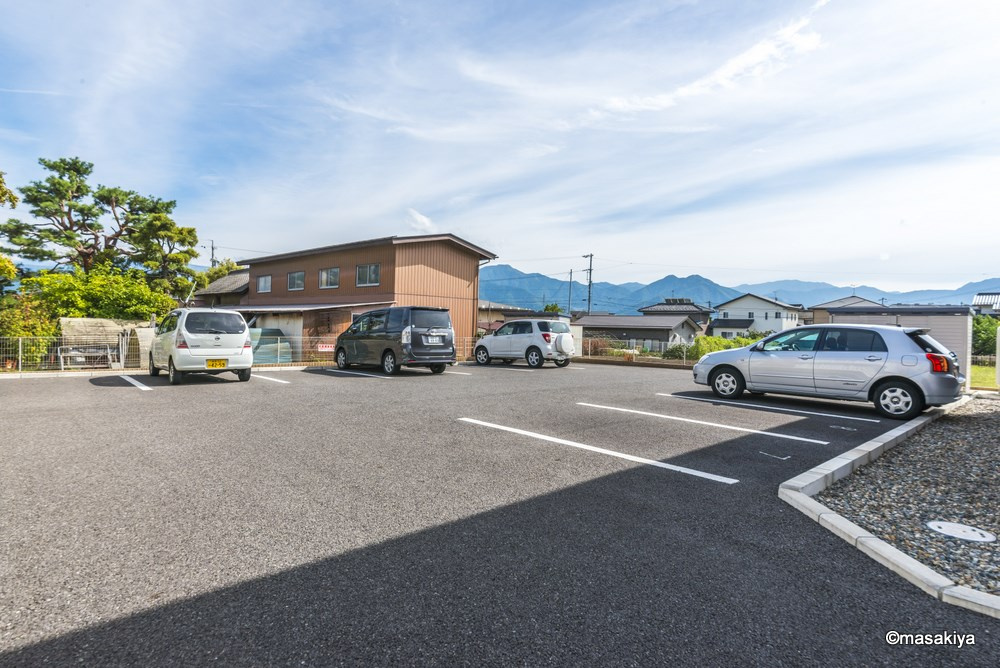 アンベリール長池の駐車場|駐車場