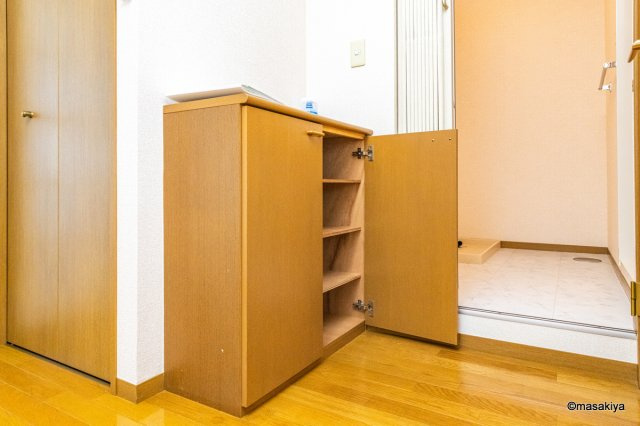 ラ・メゾンひまわりの玄関