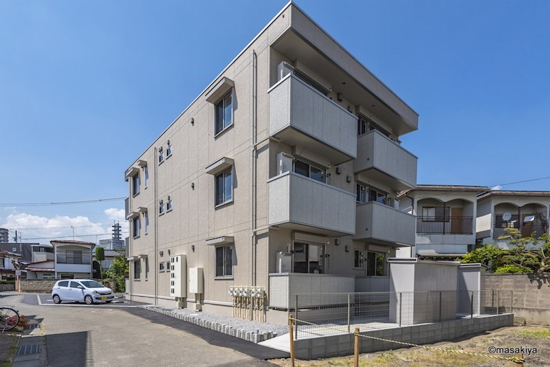 ライトグリーン鶴賀の外観